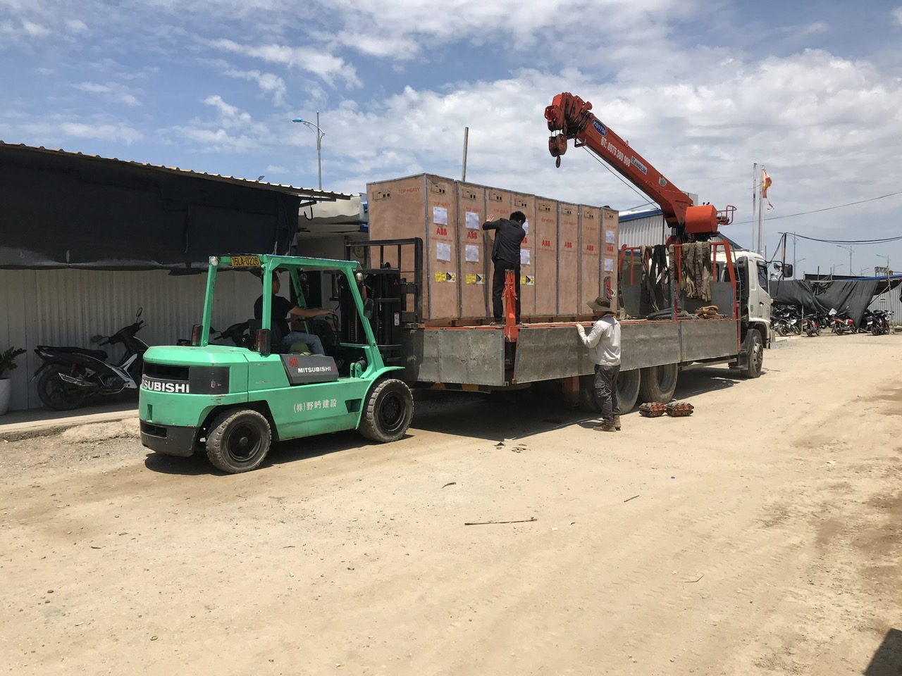 Cho thuê xe cẩu tại Chí Linh Hải Phòng