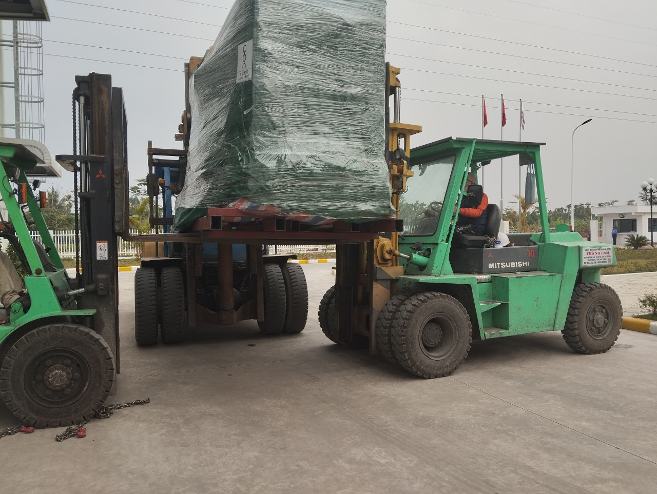 Cho thuê xe nâng hàng công nghiệp Hải Phòng