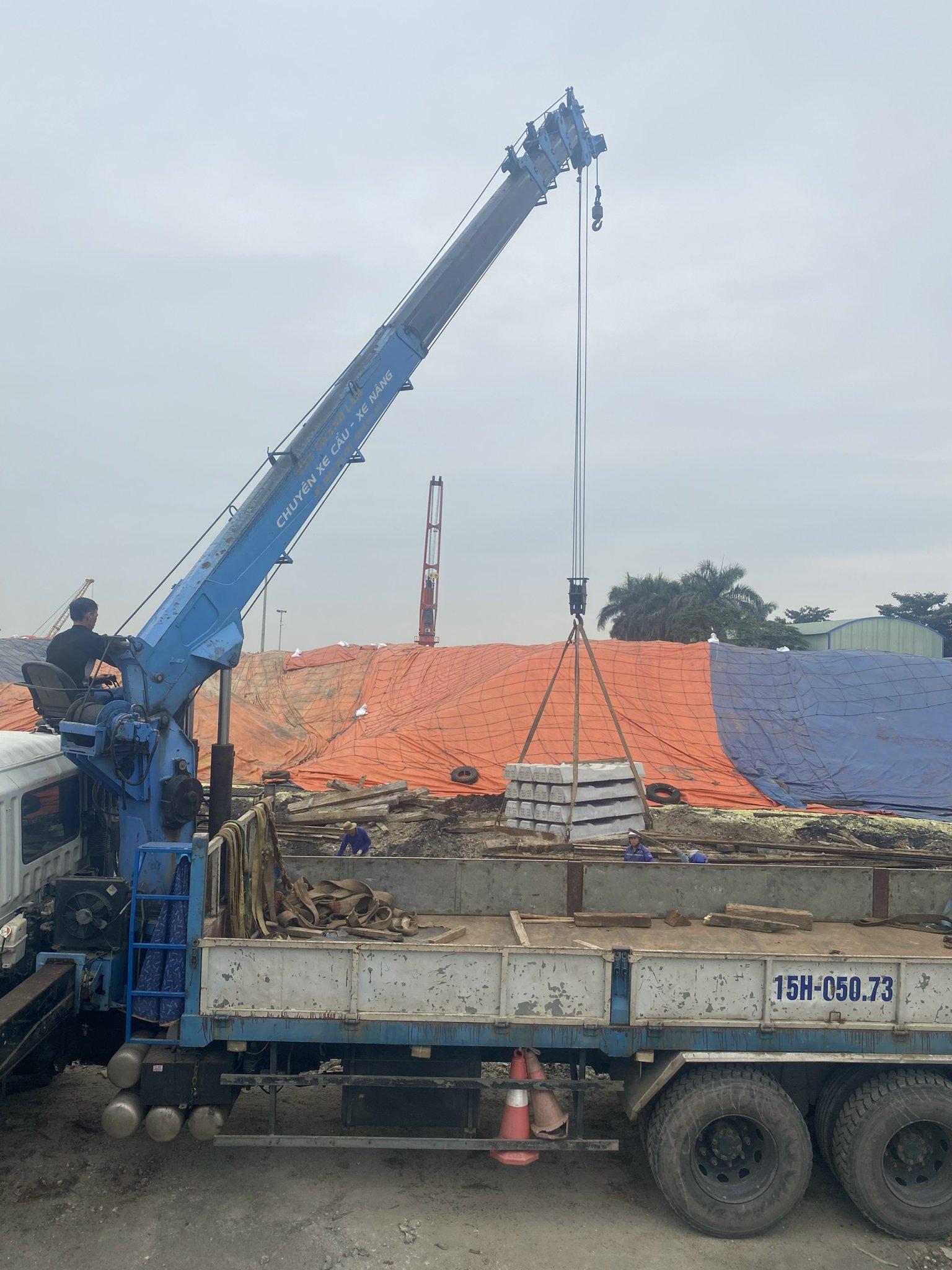 Thuê xe cẩu giá tốt Hải Phòng