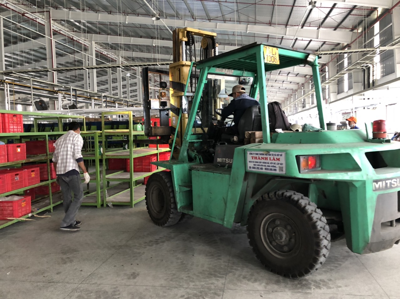 Thuê xe nâng dầu phục vụ nhà xưởng Hải Phòng