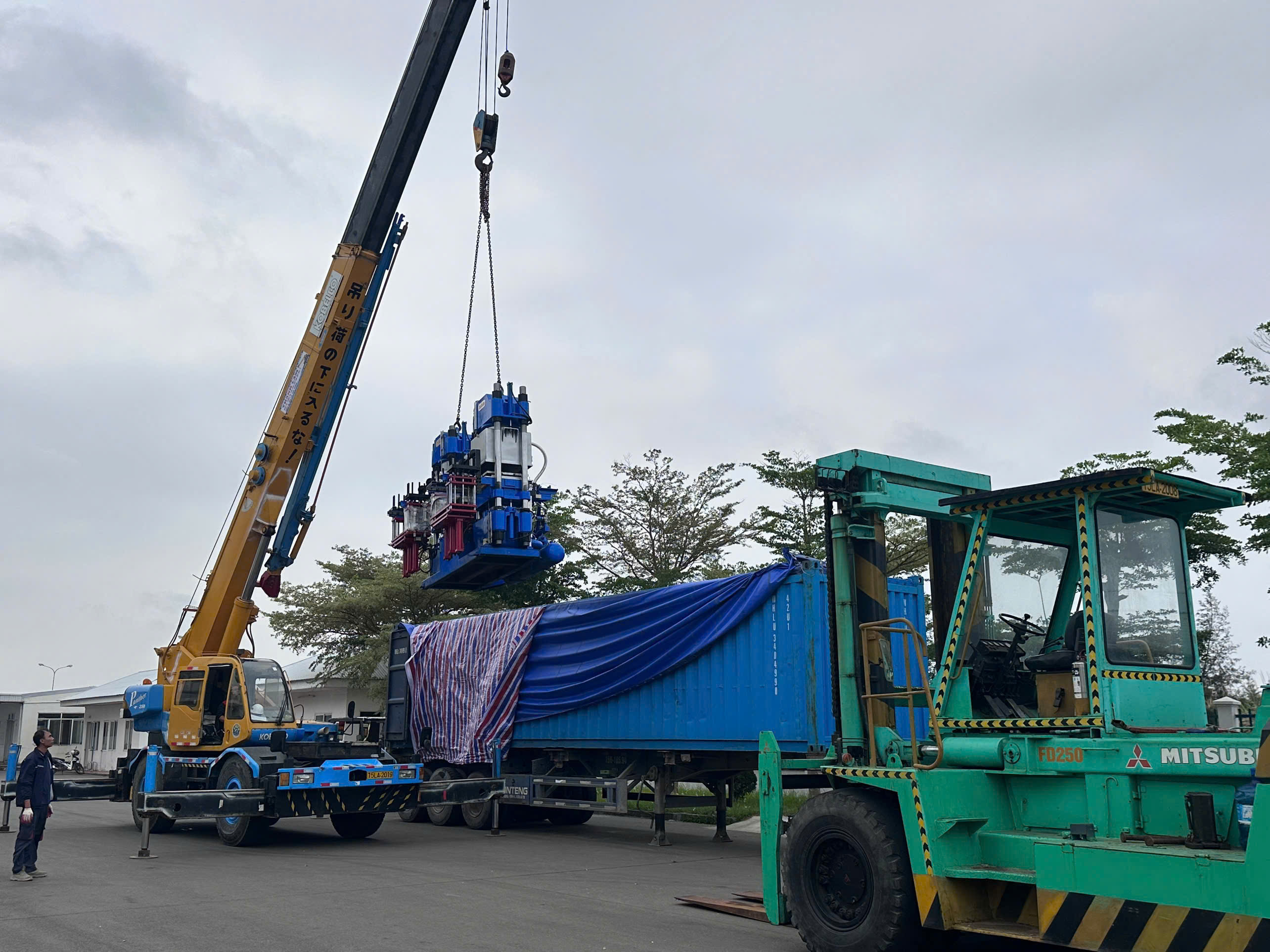 Xe cẩu chuyên dụng tại Hải Phòng