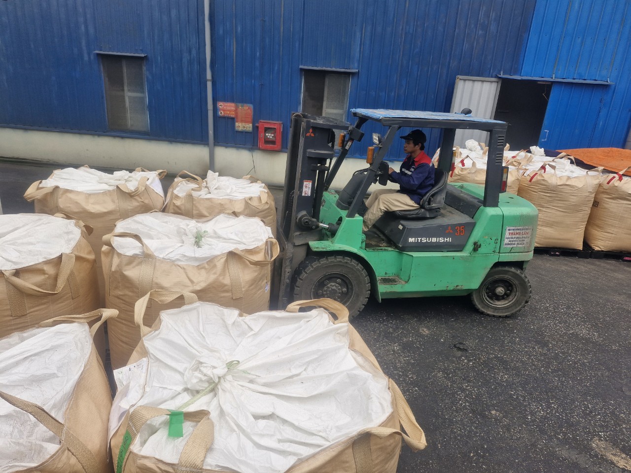 Thuê xe nâng điện công nghiệp giá rẻ Hải Phòng