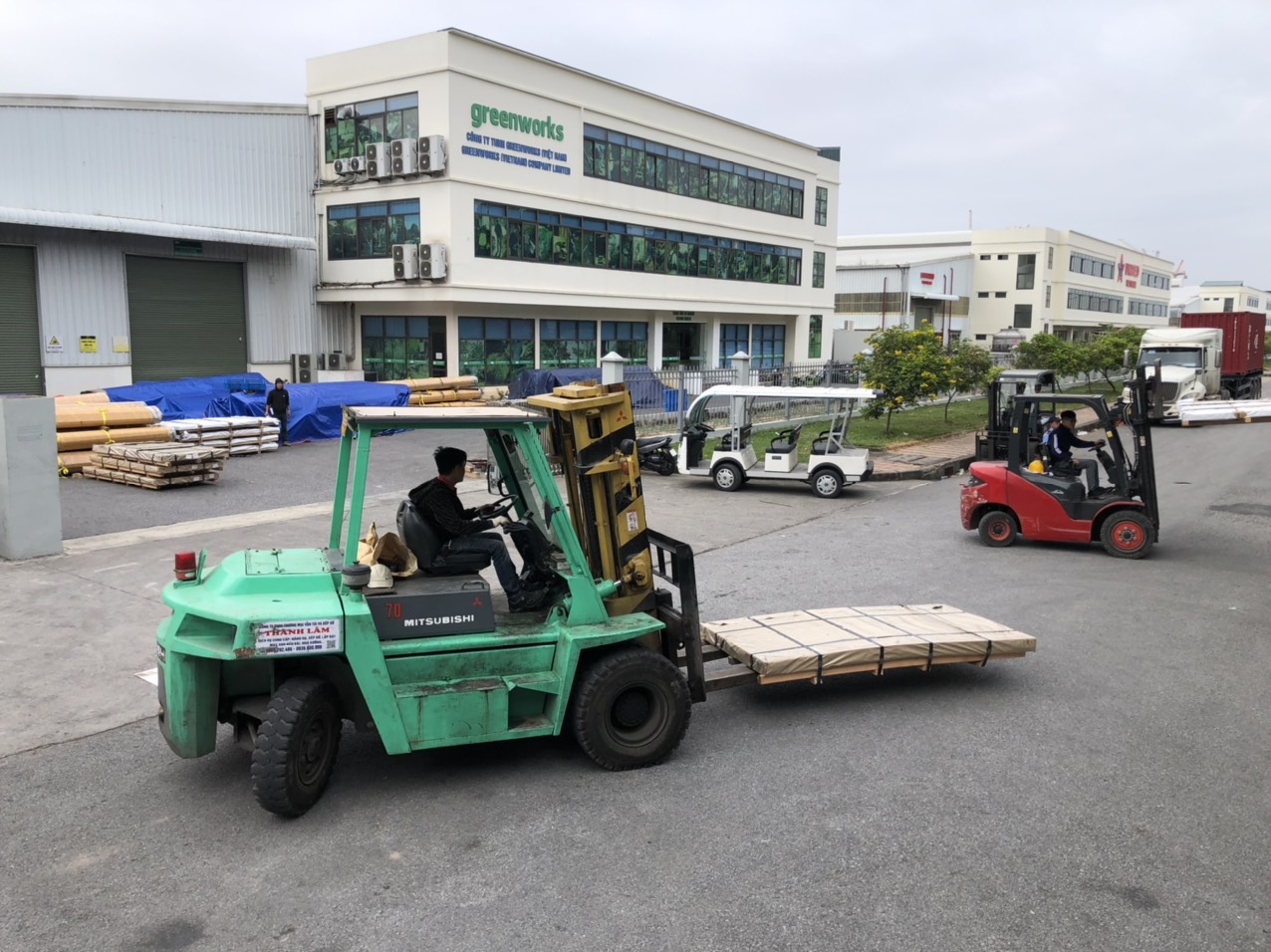 Cho thuê xe nâng dầu chuyên nghiệp Hải Phòng